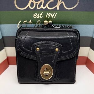 ❤️NEW VINTAGE COACH LEGACY BLACK LEATHER KISS-LOCK WALLET 65TH ANNIVERSARY!!❤️